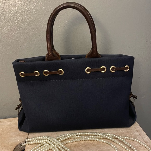 Dooney Bourke bag - Picture 3 of 8